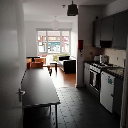 2 Bedroom, 2 Bathroom Apartment ダブリン エクステリア 写真